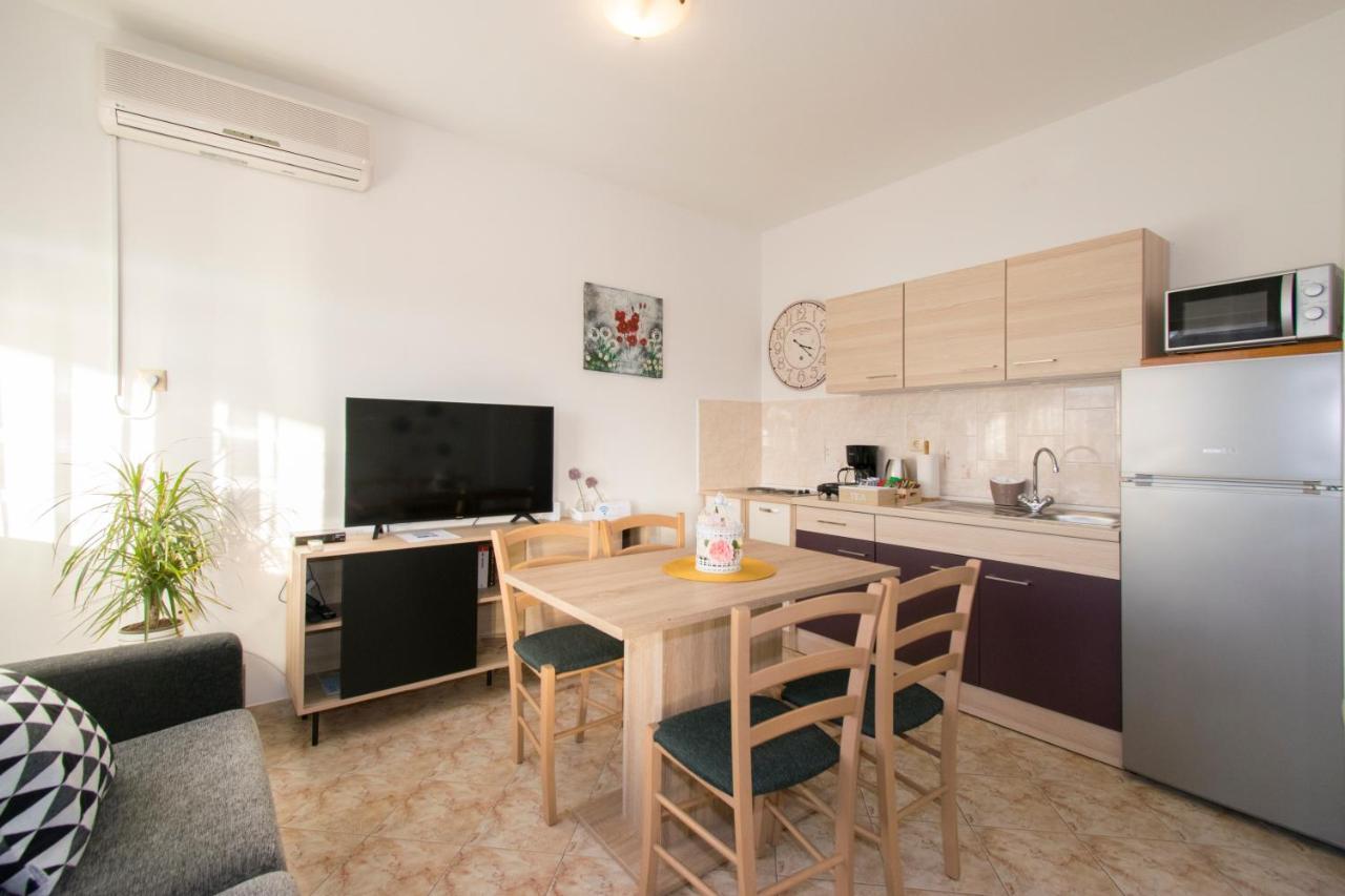 רוביני Apartman Fuma מראה חיצוני תמונה