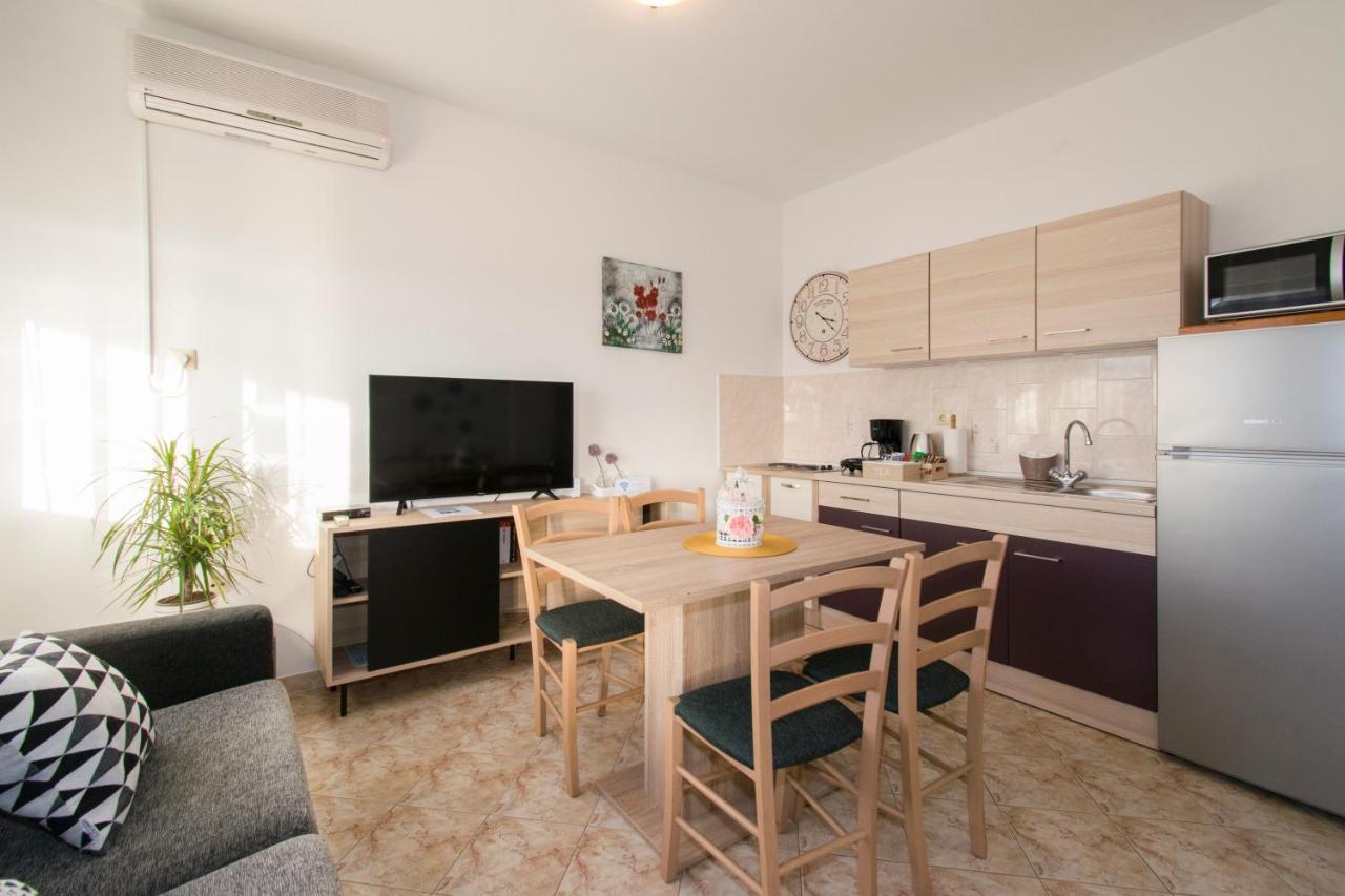 רוביני Apartman Fuma מראה חיצוני תמונה